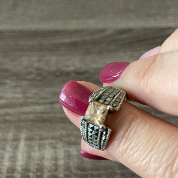 Gorgeous topaz marcasite ring size 9 sterling silver 925 sparkly bling vacation - Picture 3 of 12